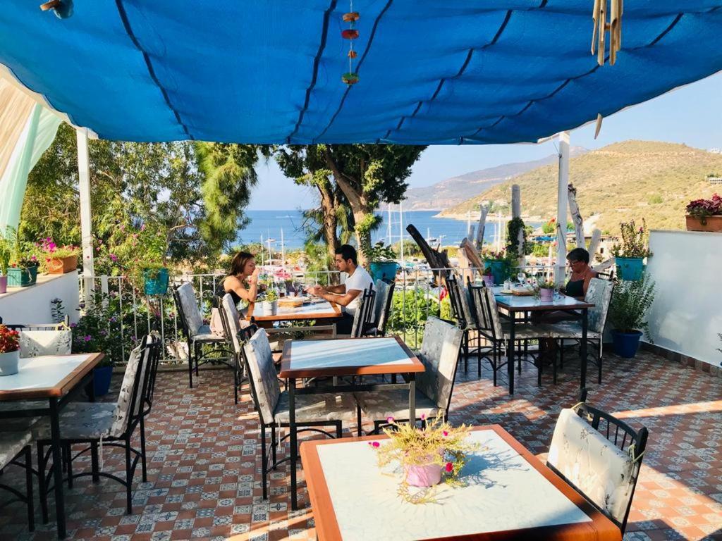Turkuaz Pansiyon Kaş Eksteriør billede